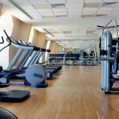 Avani Deira Dubai Hotel фитнесс-зал фото 2