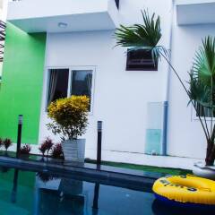 Отель Ngoc Sinh Homestay бассейн фото 2
