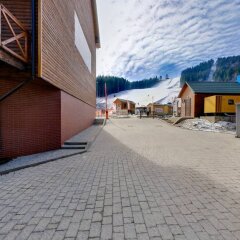 Отель ZimaSnow Ski & Spa Club Буковель парковка