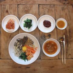 Отель Bukchon Sosunjae Южная Корея, Сеул - отзывы, цены и фото номеров - забронировать отель Bukchon Sosunjae онлайн питание фото 2