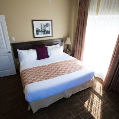 Отель Days Inn by Wyndham Surrey Канада, Суррей - отзывы, цены и фото номеров - забронировать отель Days Inn by Wyndham Surrey онлайн комната для гостей фото 4