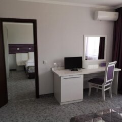 Enira Spa Hotel удобства в номере