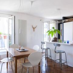 Отель onefinestay - Montmartre-South Pigalle private homes в номере