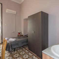 Отель Hostal Girona Испания, Барселона - отзывы, цены и фото номеров - забронировать отель Hostal Girona онлайн ванная фото 2