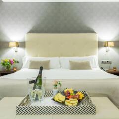 Отель Aparthotel Mariano Cubi Barcelona в номере фото 2
