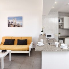 Апартаменты Martinez Apartments комната для гостей фото 2