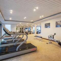 Отель Holiday Inn Shifu Гуанчжоу фитнесс-зал фото 4