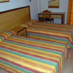 Отель Apartamentos Marthas Suite Испания, Сол-де-Майорка - отзывы, цены и фото номеров - забронировать отель Apartamentos Marthas Suite онлайн комната для гостей фото 5