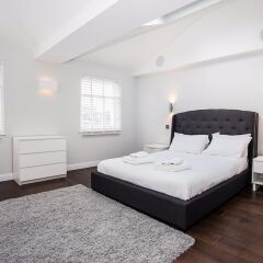 Отель Luxurious 4 Bedroom Flat by Baker Street Великобритания, Лондон - отзывы, цены и фото номеров - забронировать отель Luxurious 4 Bedroom Flat by Baker Street онлайн комната для гостей фото 2