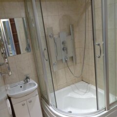 Гостиница Luxcompany Apartment Yuzhnaya в Москве отзывы, цены и фото номеров - забронировать гостиницу Luxcompany Apartment Yuzhnaya онлайн Москва ванная