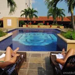 Отель Crowne Plaza San Pedro Sula бассейн фото 2