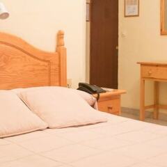Отель Hostal Sierpes комната для гостей фото 4