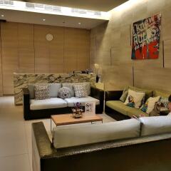 Отель 1Br Centric Sea 115 With Infinity Pool Паттайя интерьер отеля