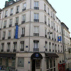Отель Appartement Place du Tertre Париж вид на фасад