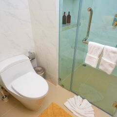 Отель Aristo 2 Beach Front - by Holy Cow 212 фото 12