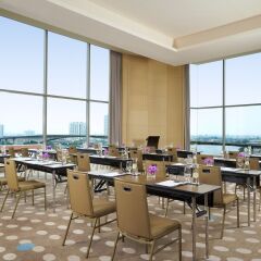 AVANI Riverside Bangkok Hotel питание