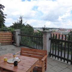 Отель Prague Getaway Homes Rehorova Прага балкон