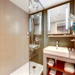 Отель Mercure Paris Gare Montparnasse Париж ванная