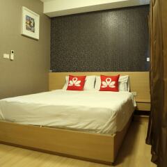 Отель ZEN Rooms Sukhumvit Soi 22 Бангкок комната для гостей фото 3