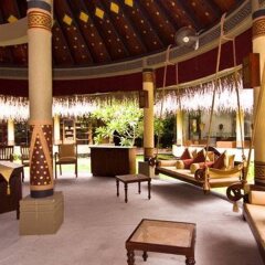 Отель J Resort Alidhoo Остров Манафару гостиничный бар