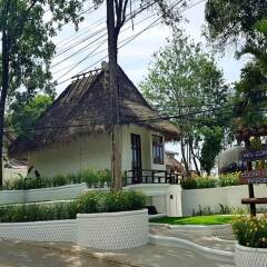 Отель Clear View Resort парковка