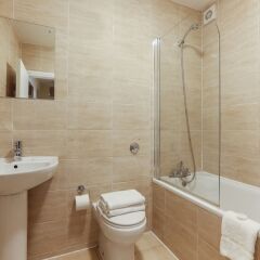 Апартаменты London Eye Apartments ванная