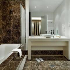 Отель Theoxenia Residence Греция, Кифисия - отзывы, цены и фото номеров - забронировать отель Theoxenia Residence онлайн ванная