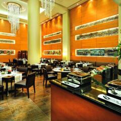 Movenpick Ambassador Hotel Accra питание