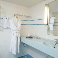Отель Original Sokos Hotel Pasila Финляндия, Хельсинки - 12 отзывов об отеле, цены и фото номеров - забронировать отель Original Sokos Hotel Pasila онлайн ванная фото 2