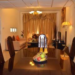 Al Shams Plaza Hotel Apartments интерьер отеля