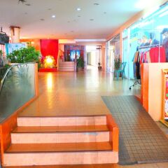 Отель Queen Pattaya Hotel Таиланд, Паттайя - отзывы, цены и фото номеров - забронировать отель Queen Pattaya Hotel онлайн интерьер отеля фото 2