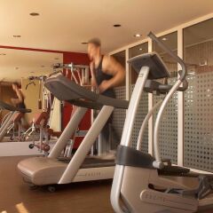 Отель Novotel Athenes фитнесс-зал фото 3