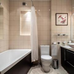 Гостиница Comfort Na Kolokolnoy в Санкт-Петербурге отзывы, цены и фото номеров - забронировать гостиницу Comfort Na Kolokolnoy онлайн Санкт-Петербург ванная