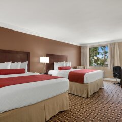 Отель Howard Johnson Los Angeles США, Лос-Анджелес - отзывы, цены и фото номеров - забронировать отель Howard Johnson Los Angeles онлайн с домашними животными