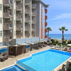 Monart City Hotel - All Inclusive бассейн фото 3
