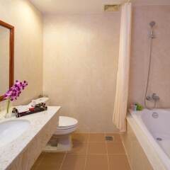 Отель Sunny Beach Resort Фантхьет ванная