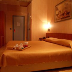 Hotel Roxy сейф в номере