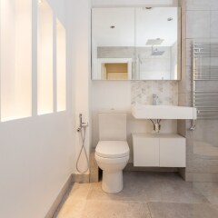Отель Amazing Chelsea Flat With Stunning Balcony Великобритания, Лондон - отзывы, цены и фото номеров - забронировать отель Amazing Chelsea Flat With Stunning Balcony онлайн ванная