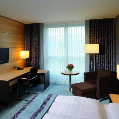 Maritim Hotel Düsseldorf 4* Номер Комфорт с различными типами кроватей