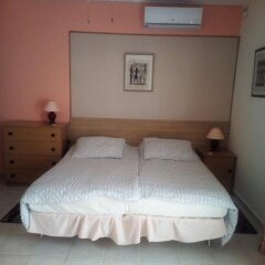 Отель Akwador Guest House Марсаскала сейф в номере