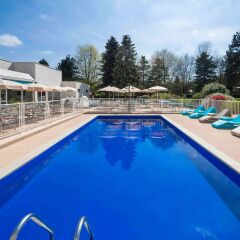 Отель Novotel Rennes Alma бассейн
