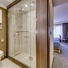 Radisson Blu Leogrand Hotel in Chisinau, Moldova from 259$, photos, reviews - zenhotels.com bathroom