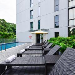 Отель Travelodge Harbourfront Singapore бассейн