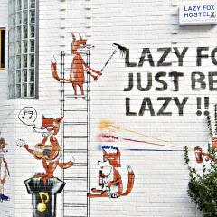 Lazy Fox Hostel спортивное сооружение