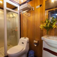 Отель Golden Star Cruise ванная