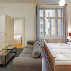 Отель Charles Bridge Premium Apartments Чехия, Прага - отзывы, цены и фото номеров - забронировать отель Charles Bridge Premium Apartments онлайн комната для гостей фото 3