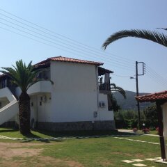 Отель Porto Blue Studios Ситония с домашними животными