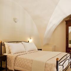 Отель Lava Suites and Lounge Греция, Остров Санторини - отзывы, цены и фото номеров - забронировать отель Lava Suites and Lounge онлайн комната для гостей фото 4