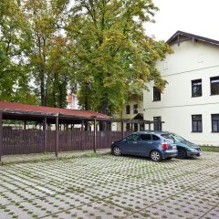 Hotel Branik парковка