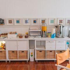 Nest House Lisbon Hostel Лиссабон питание